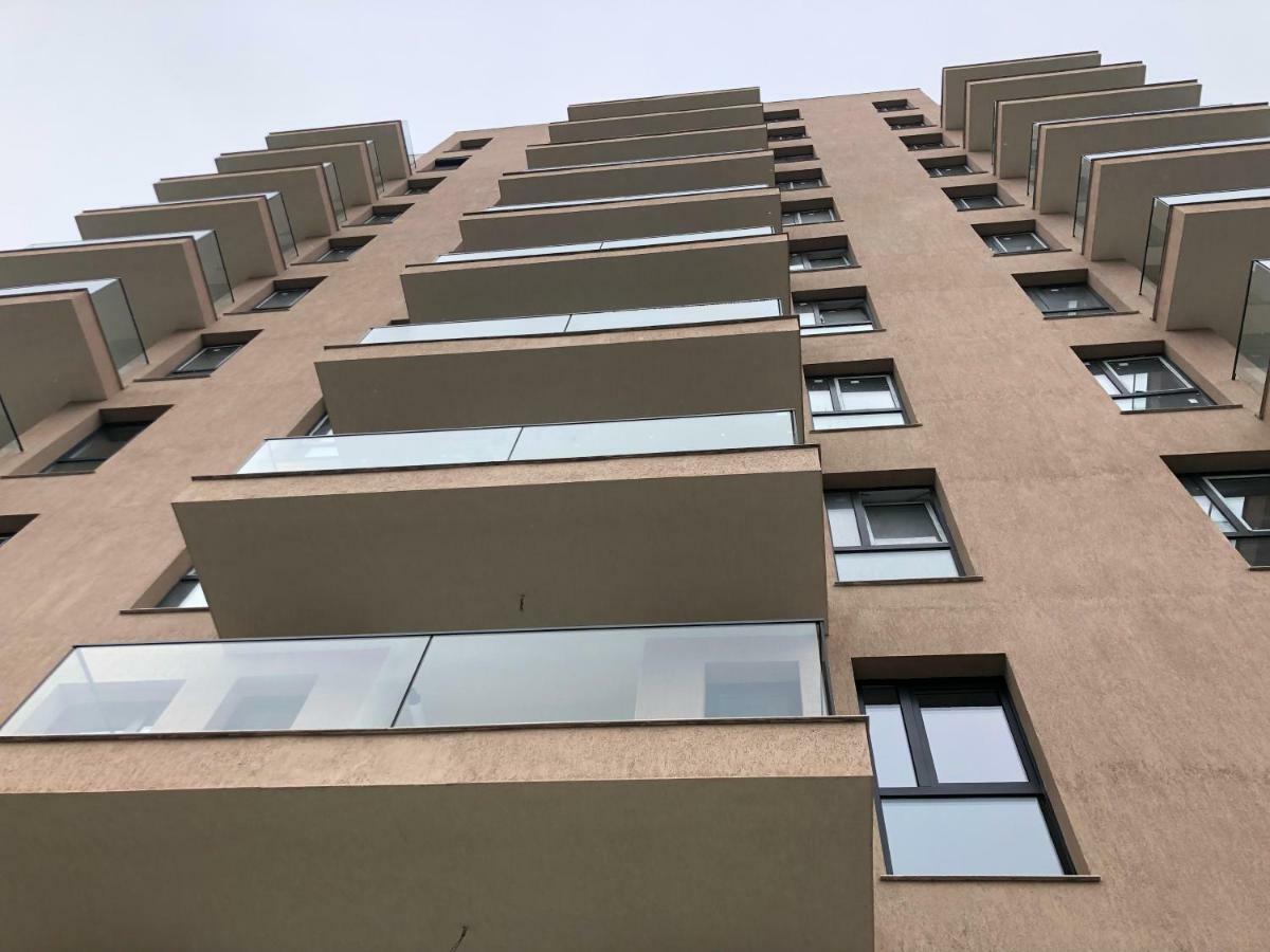 Luxury Westpark 2 Presidentialsuite With Lake View W4 Bucureşti Ngoại thất bức ảnh
