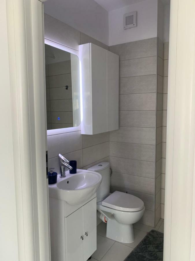 Luxury Westpark 2 Presidentialsuite With Lake View W4 Bucureşti Ngoại thất bức ảnh